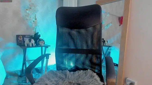 CyntiaAdams online show from 02.16.25