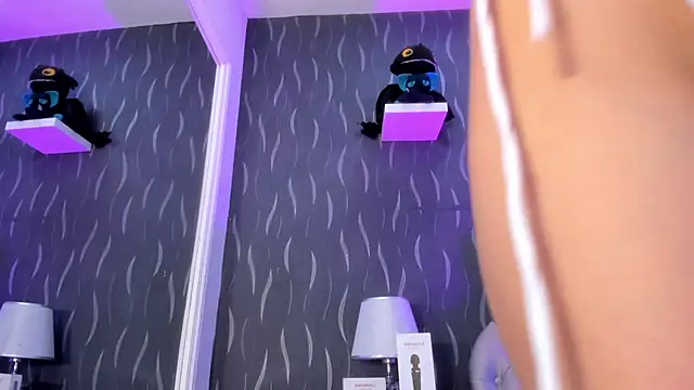 Snapshot of LiaFlowers chatting on 01.31.25 LiaFlowers online show from 01.31.25