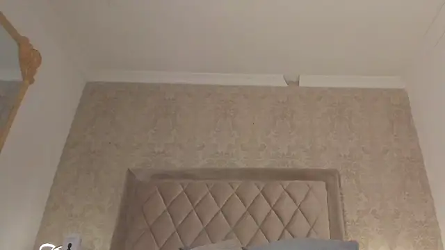 Snapshot of LiaFlowers chatting on 02.23.25 LiaFlowers online show from 02.23.25