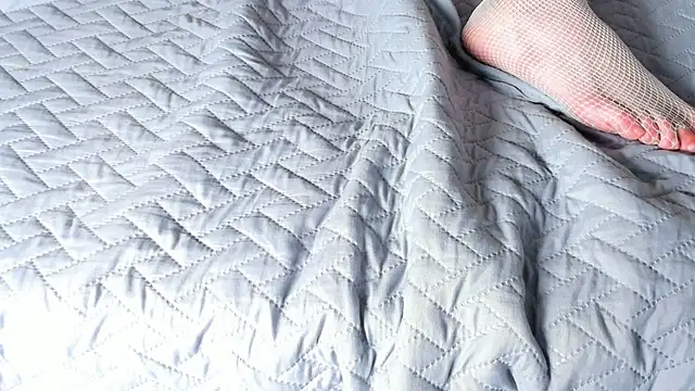 Snapshot of LiaFlowers chatting on 02.26.25 LiaFlowers online show from 02.26.25