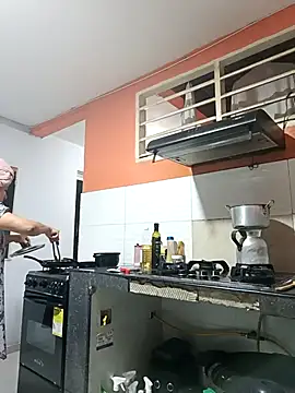 Snapshot of katysquirtdirty chatting on 10.09.25 katysquirtdirty online show from 10.09.25