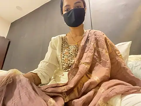 MaYaa  11 online show from 03.09.25