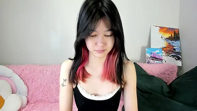 Lola Peach online show from 07.21.26