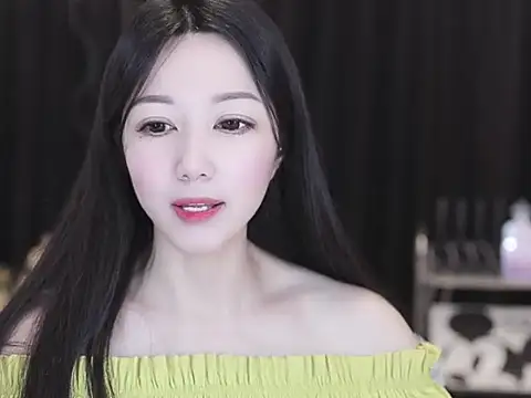 Nuyoah-77 online show from 04.10.26