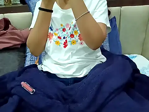 GoldnessAishu online show from 12.23.24