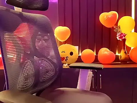 GoldnessAishu online show from 02.01.25