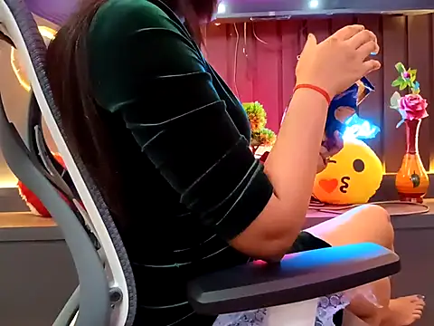 GoldnessAishu online show from 03.22.25