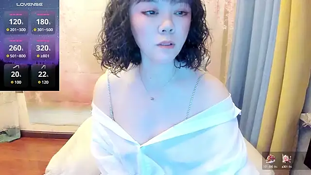 Pennyee online show from 02.25.25