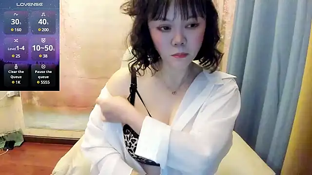 Pennyee online show from 02.26.25