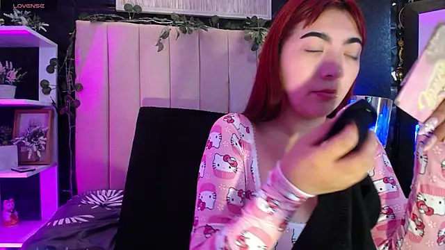 Mia Rinn online show from 12.17.24