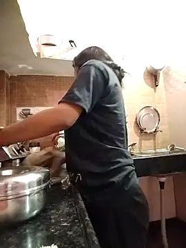 Hotty-Divya online show from 04.06.26