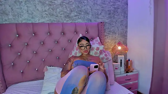 Mia Jansen online show from 01.13.26