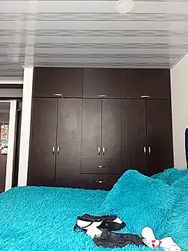 Lesly 10- online show from 09.12.25