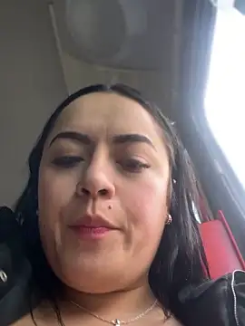 Snapshot of Lesly_10- chatting on 05.23.26 Lesly 10- online show from 05.23.26