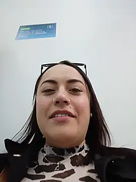Snapshot of Lesly_10- chatting on 06.02.26 Lesly 10- online show from 06.02.26