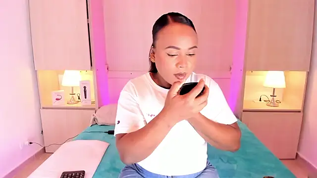 EmilyyStuart online show from 01.21.25