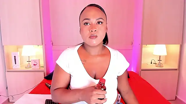 EmilyyStuart online show from 01.22.25