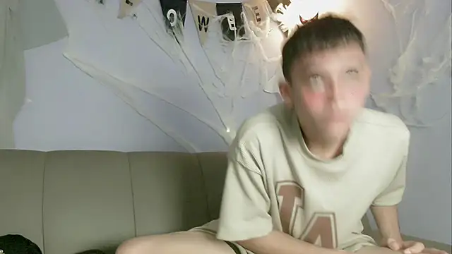 zacariasss  online show from 11.03.25