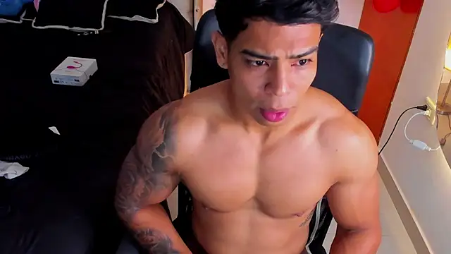 Andrew wolf7 online show from 11.05.25