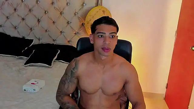 Andrew wolf7 online show from 11.14.25