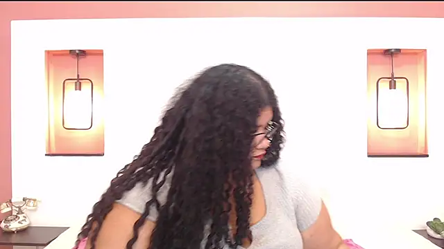 Snapshot of Miley_Collins chatting on 03.11.25 Miley Collins online show from 03.11.25