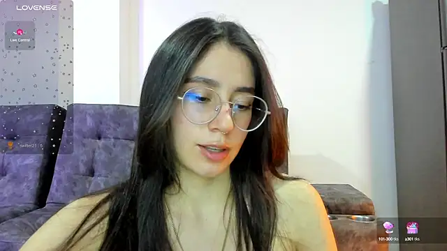 emmadiaz1 online show from 12.13.24