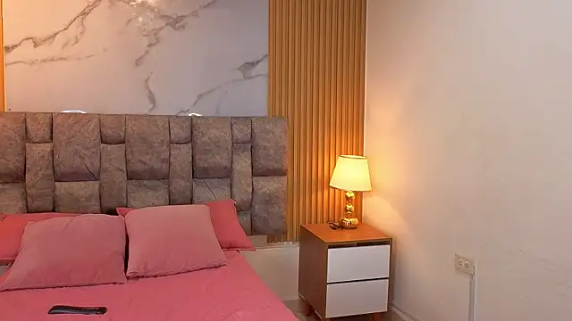 Khalifa fletcher online show from 04.10.26