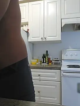 Snapshot of Keshuloveyou chatting on 12.25.24 Keshuloveyou online show from 12.25.24