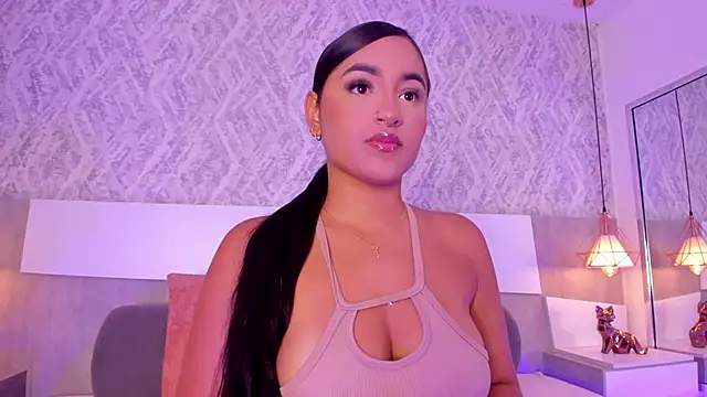 AishaPeyton online show from 10.06.25