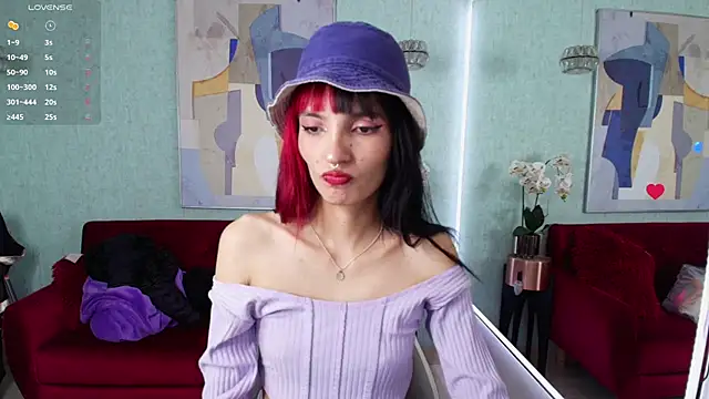 Snapshot of Dafne_huges chatting on 02.01.25 Dafne huges online show from 02.01.25