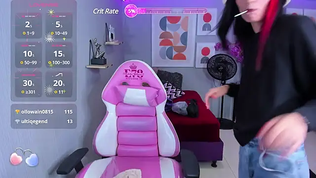 Snapshot of Dafne_huges chatting on 02.10.25 Dafne huges online show from 02.10.25