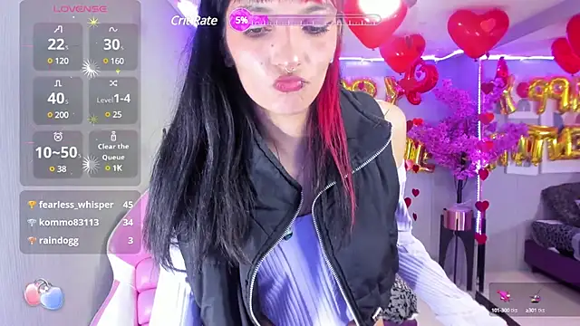 Snapshot of Dafne_huges chatting on 02.14.25 Dafne huges online show from 02.14.25