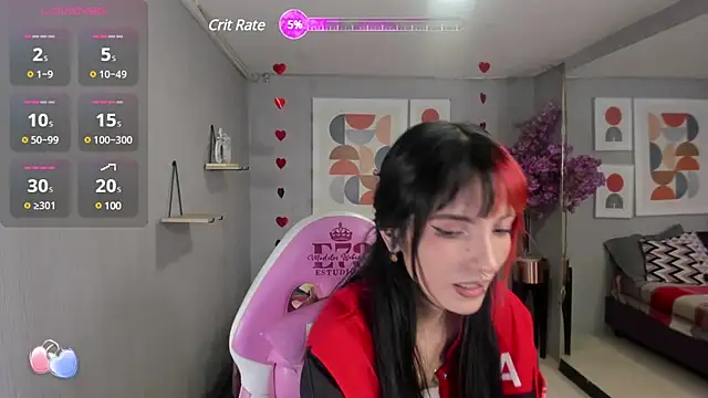 Snapshot of Dafne_huges chatting on 03.05.25 Dafne huges online show from 03.05.25