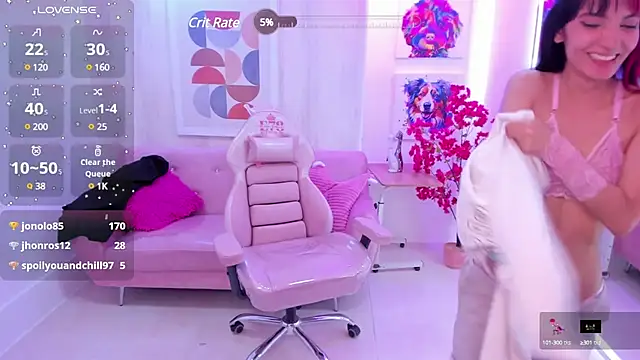 Snapshot of Dafne_huges chatting on 03.11.25 Dafne huges online show from 03.11.25