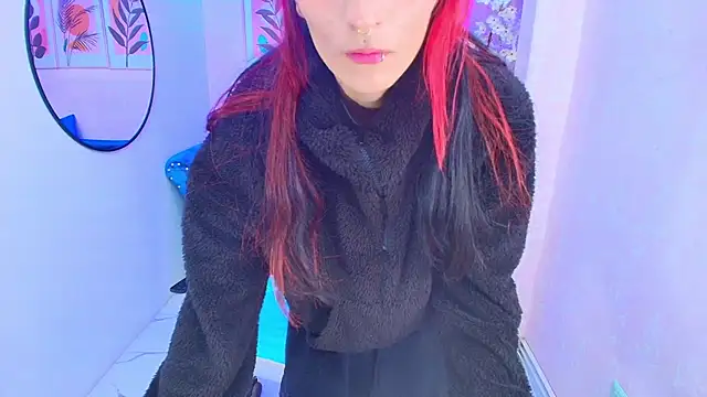 Snapshot of Dafne_huges chatting on 09.17.25 Dafne huges online show from 09.17.25