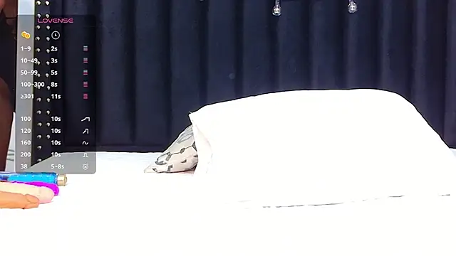 petitelittleebony online show from 01.31.25