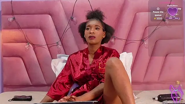 petitelittleebony online show from 04.09.26