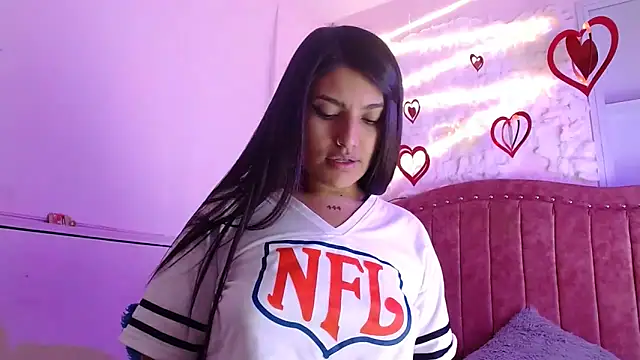 SarahStones online show from 03.11.25