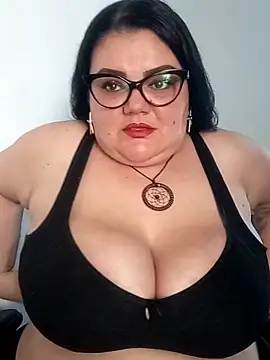 Madisonpalacio online show from 11.14.25