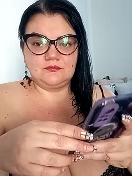 Madisonpalacio online show from 11.24.25