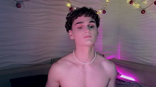 adam 21cm   online show from 01.10.25