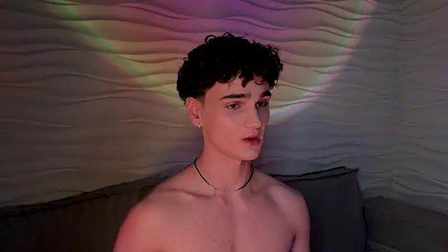 adam 21cm   online show from 03.20.25