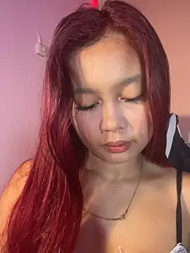 Snapshot of ursweet_babygirl chatting on 05.20.26 ursweet babygirl online show from 05.20.26