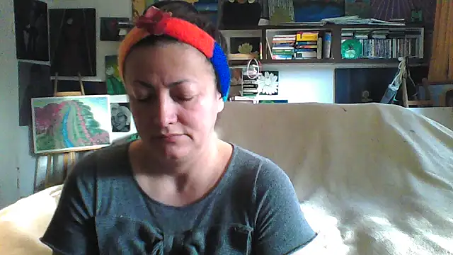 MariaAnaSunshine online show from 10.21.25