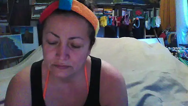 MariaAnaSunshine online show from 11.26.25