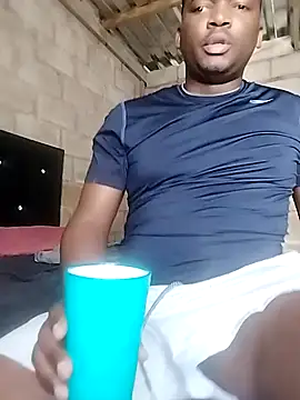 Snapshot of shabane002 chatting on 11.03.25 shabane002 online show from 11.03.25