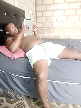 Snapshot of shabane002 chatting on 11.04.25 shabane002 online show from 11.04.25