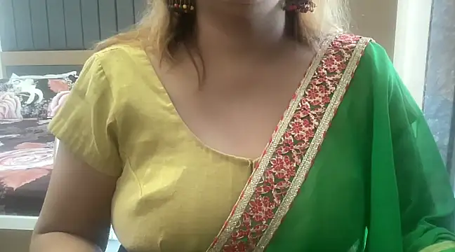 Snapshot of sassypooja chatting on 02.11.25 sassypooja online show from 02.11.25