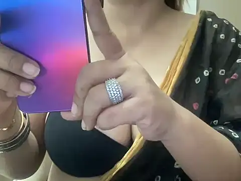 Snapshot of sassypooja chatting on 02.26.25 sassypooja online show from 02.26.25