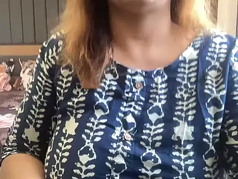 Snapshot of sassypooja chatting on 02.28.25 sassypooja online show from 02.28.25